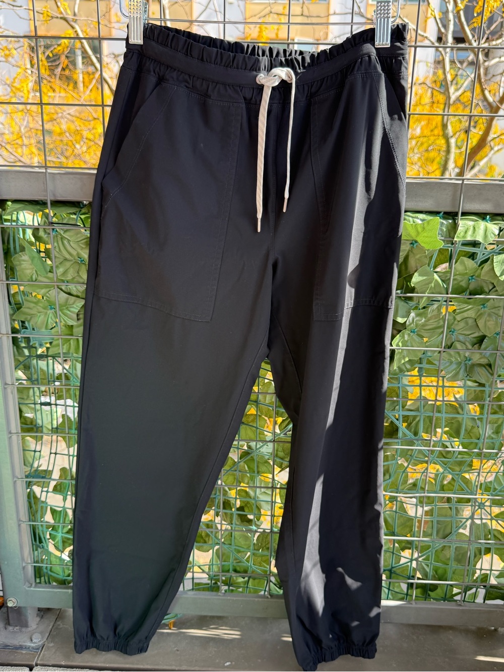 Vuori Black Drawstring Joggers with Elastic Cuffs